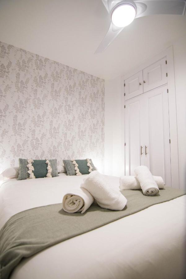 New! Luxury City Center & 2 Balconies Málaga Extérieur photo